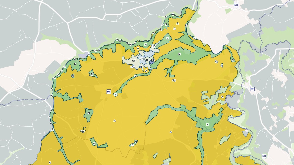 Aperçu cartographique de Le Faouët, centré sur la commune