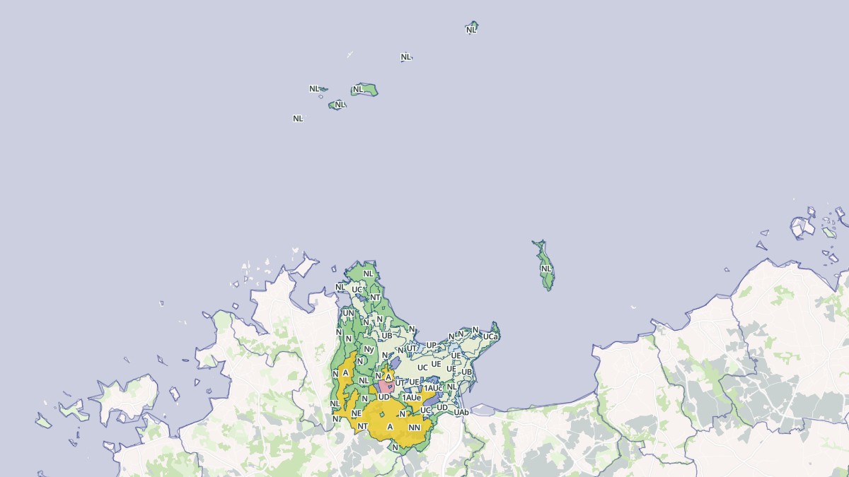 Aperçu cartographique de Perros-Guirec, centré sur la commune