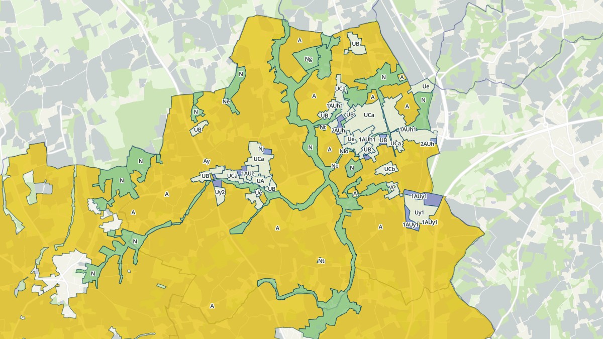 Aperçu cartographique de Pleslin-Trigavou, centré sur la commune