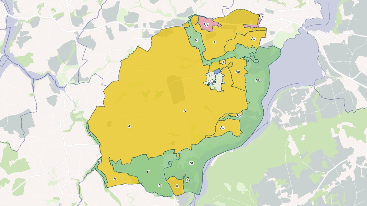Aperçu cartographique de Pleudaniel, centré sur la commune