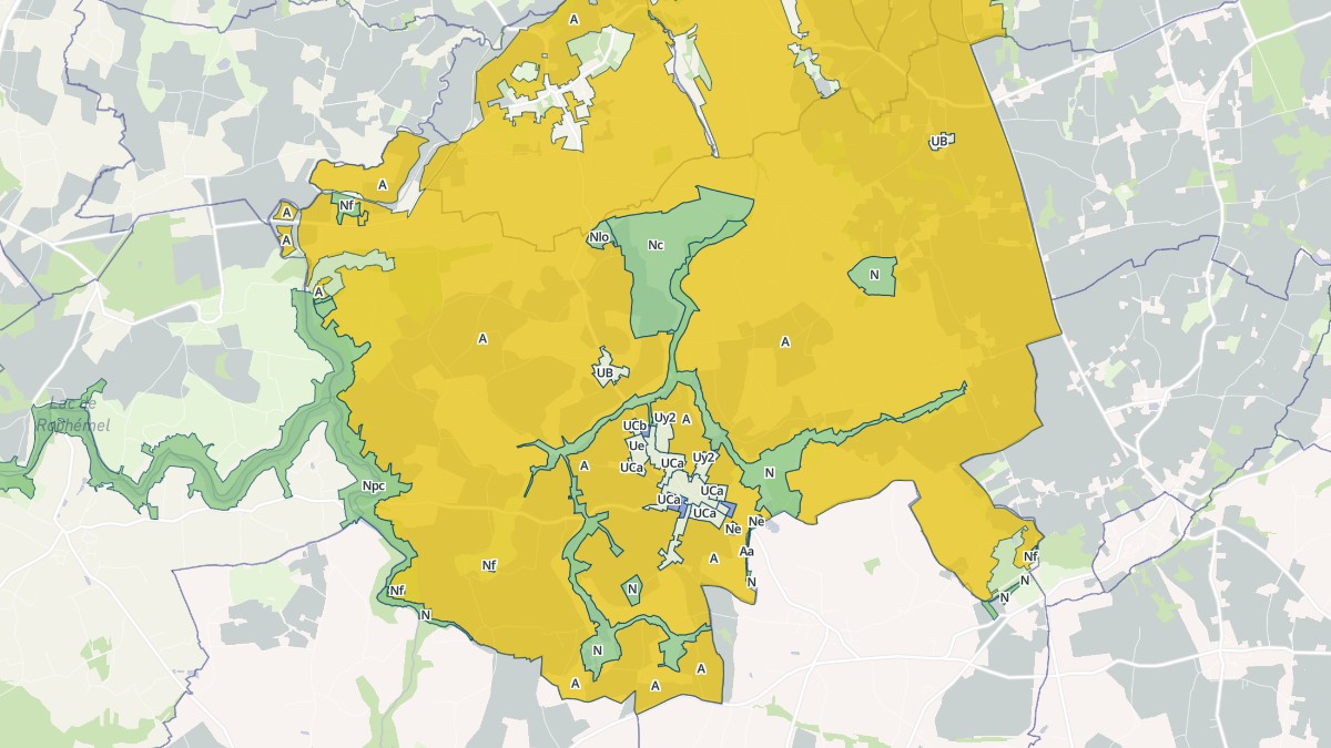 Aperçu cartographique de Plouasne, centré sur la commune