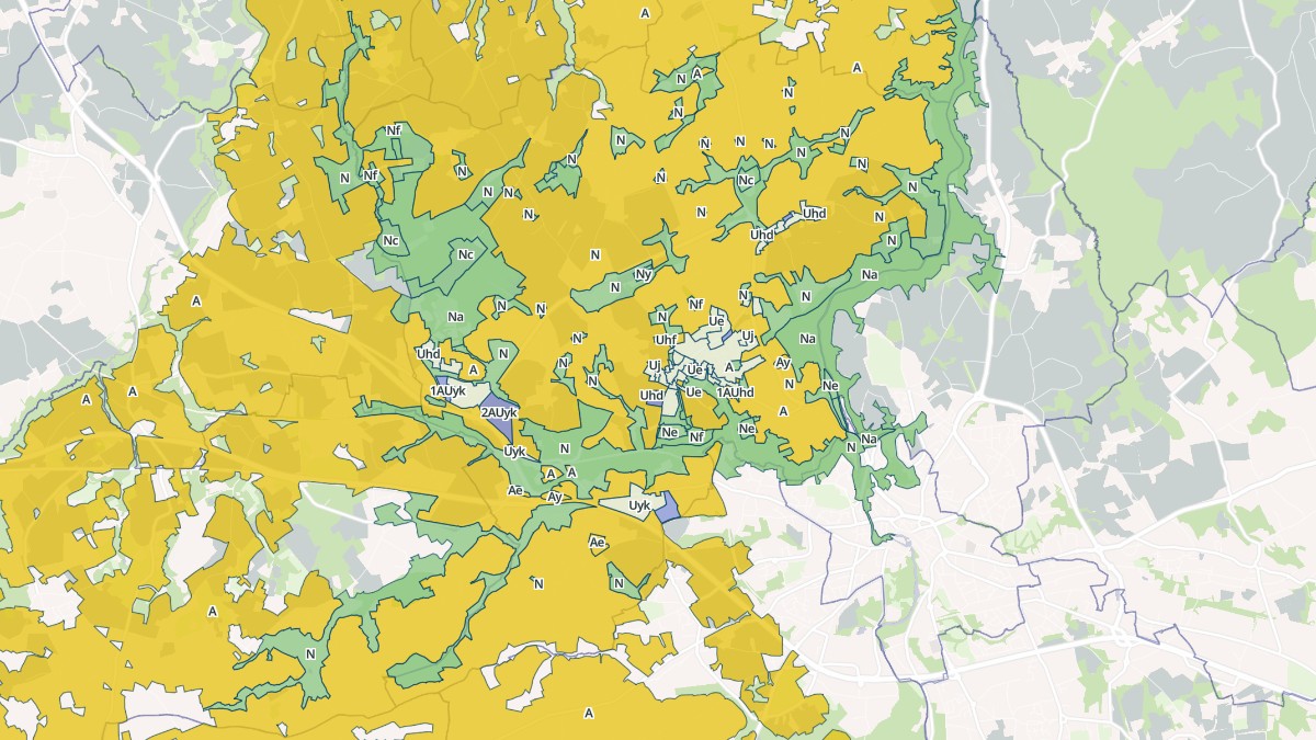 Aperçu cartographique de Plouisy, centré sur la commune