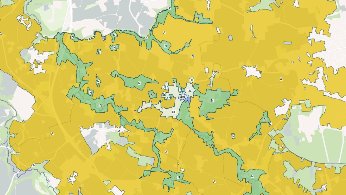 Aperçu cartographique de Pludual, centré sur la commune