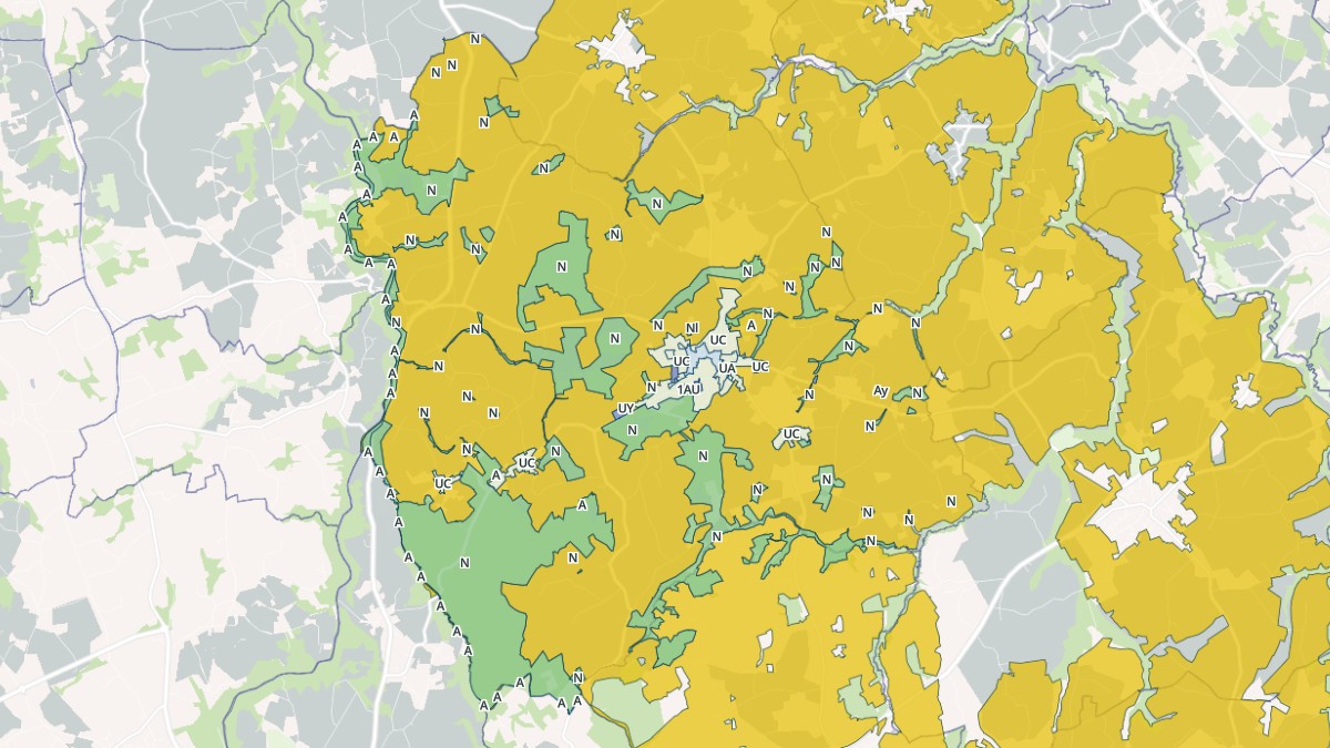 Aperçu cartographique de Pommerit-le-Vicomte, centré sur la commune