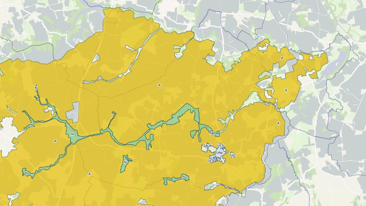 Aperçu cartographique de Saint-Juvat, centré sur la commune