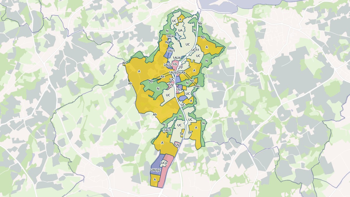 Aperçu cartographique de Saint-Quay-Perros, centré sur la commune