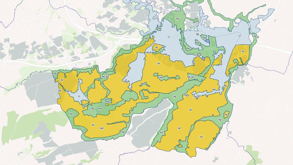 Aperçu cartographique de Yffiniac, centré sur la commune
