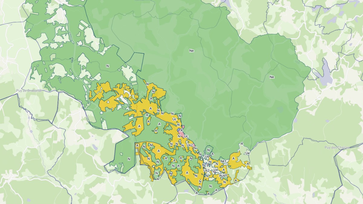 Aperçu cartographique de La Courtine, centré sur la commune