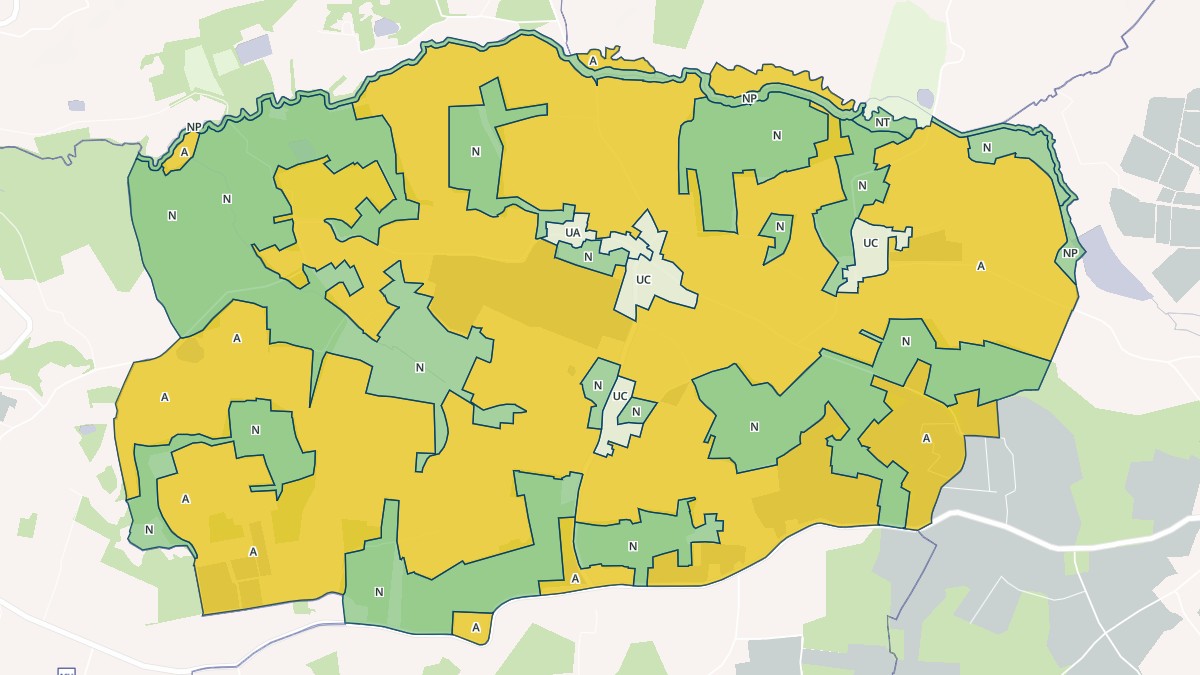 Aperçu cartographique de Nastringues, centré sur la commune