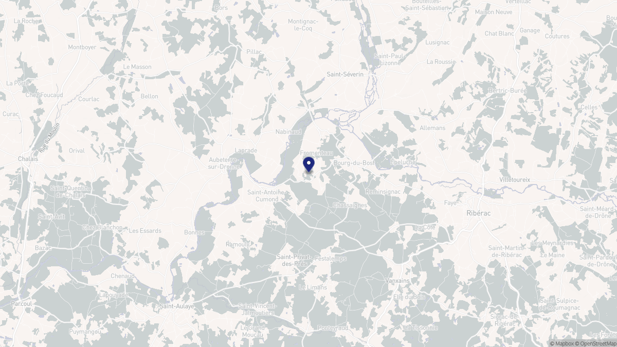 Aperçu cartographique de Petit-Bersac, centré sur la commune