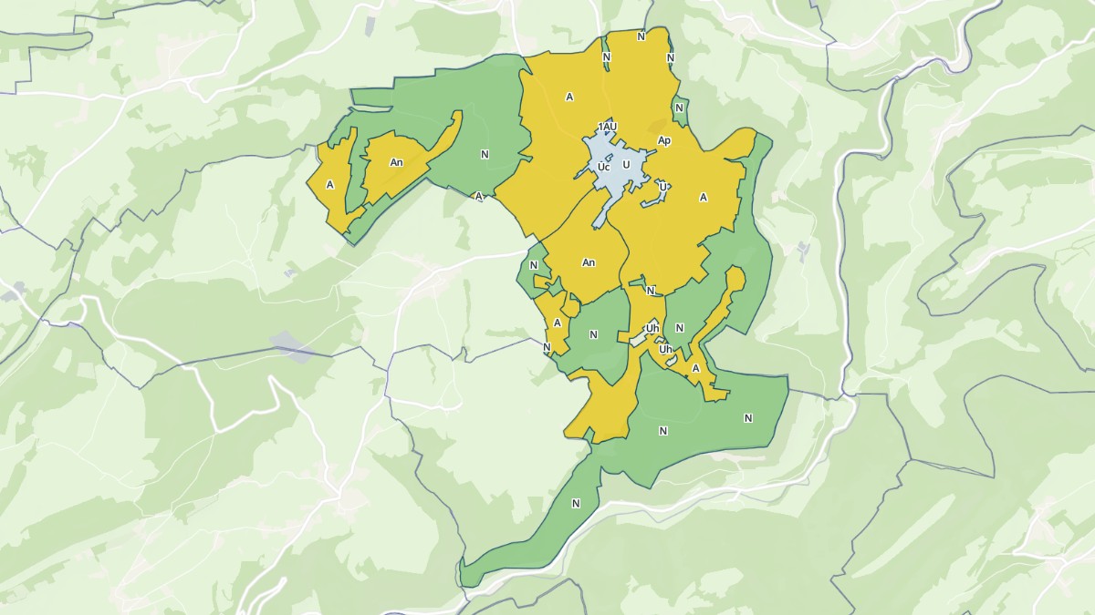 Aperçu cartographique de Charmoille, centré sur la commune
