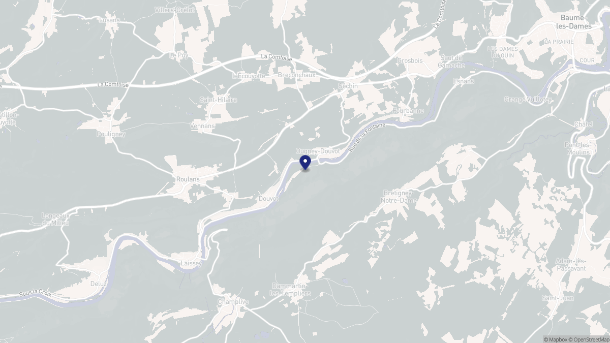 Aperçu cartographique de Ougney-Douvot, centré sur la commune
