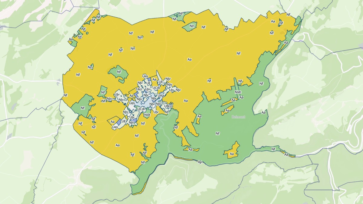 Aperçu cartographique de Pierrefontaine-les-Varans, centré sur la commune