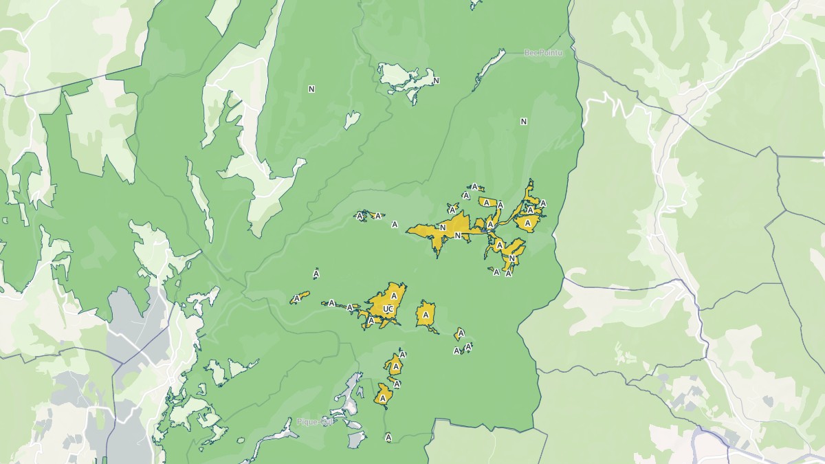 Aperçu cartographique de Eygluy-Escoulin, centré sur la commune