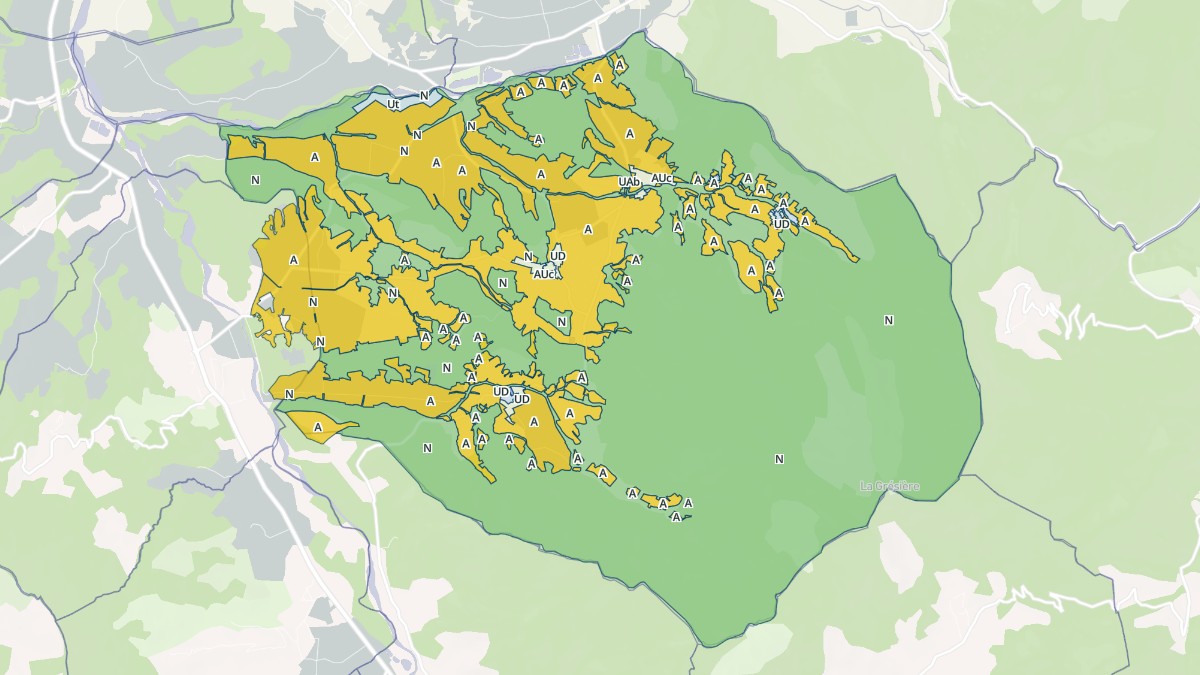 Aperçu cartographique de Menglon, centré sur la commune