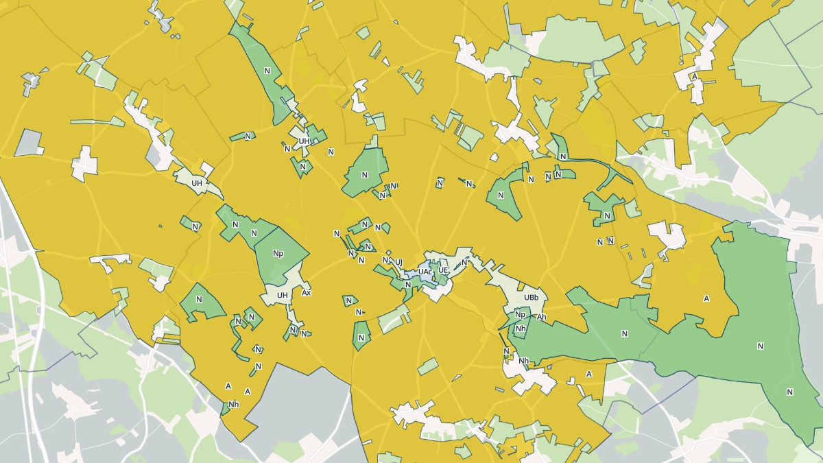 Aperçu cartographique de Illiers-l'Évêque, centré sur la commune