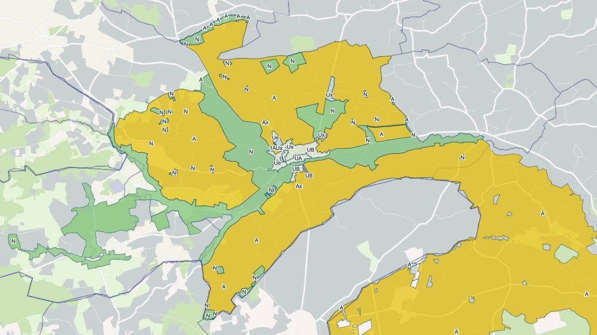 Aperçu cartographique de La Bazoche-Gouet, centré sur la commune