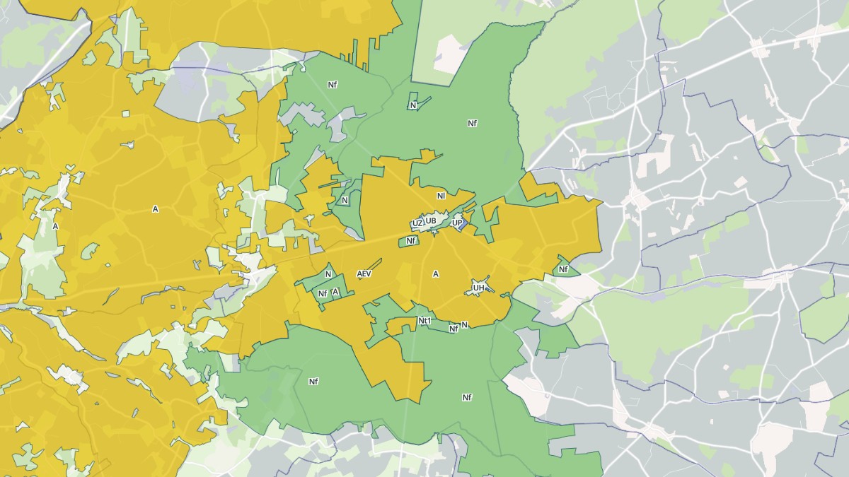 Aperçu cartographique de Champrond-en-Gâtine, centré sur la commune