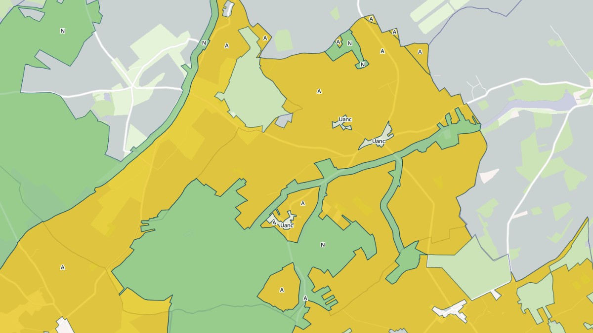 Aperçu cartographique de Louvilliers-lès-Perche, centré sur la commune