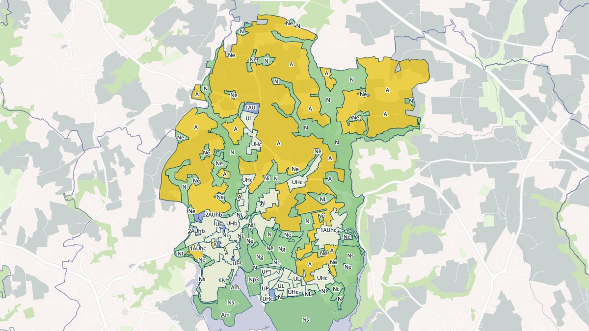 Aperçu cartographique de La Forêt-Fouesnant, centré sur la commune