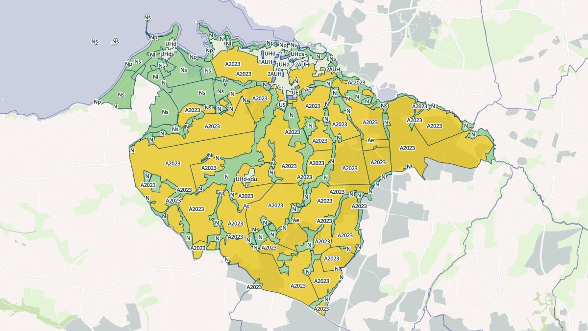 Aperçu cartographique de Guissény, centré sur la commune
