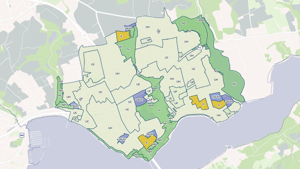 Aperçu cartographique de Le Relecq-Kerhuon, centré sur la commune