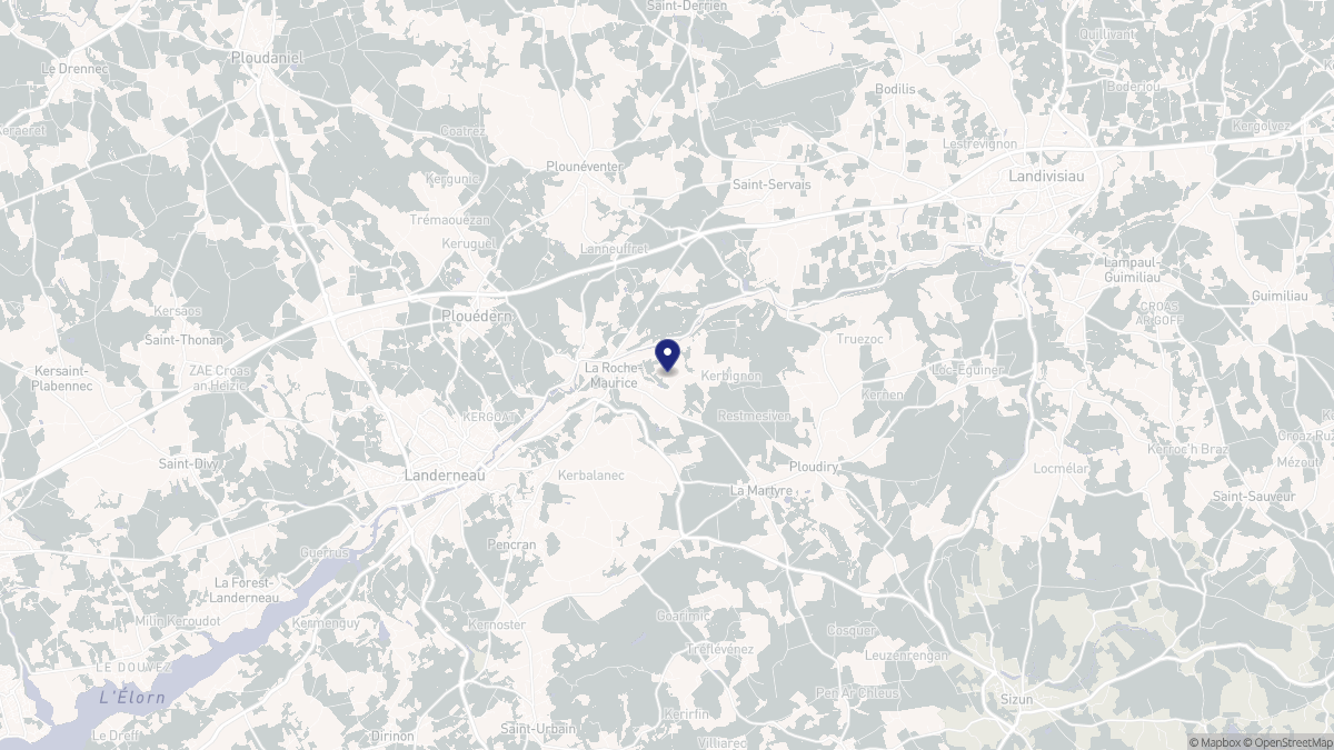 Aperçu cartographique de La Roche-Maurice, centré sur la commune
