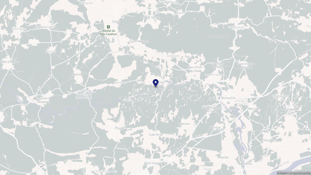 Aperçu cartographique de Collias, centré sur la commune
