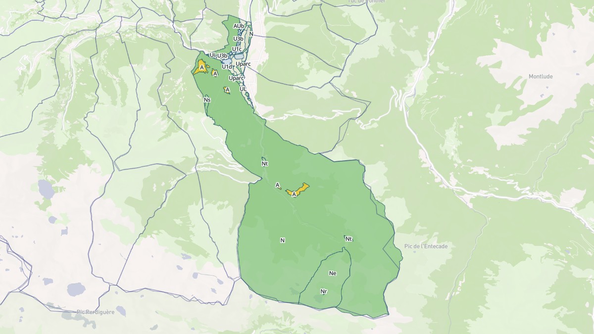 Aperçu cartographique de Bagnères-de-Luchon, centré sur la commune