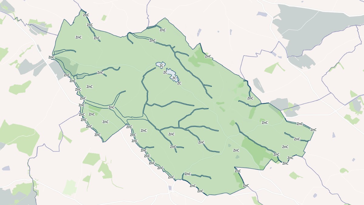Aperçu cartographique de Crastes, centré sur la commune