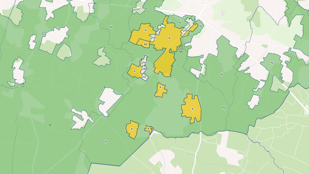 Aperçu cartographique de Sillas, centré sur la commune