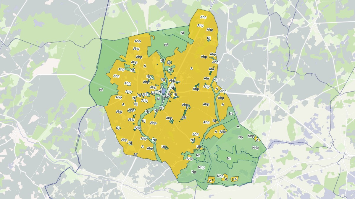Aperçu cartographique de Azay-le-Ferron, centré sur la commune