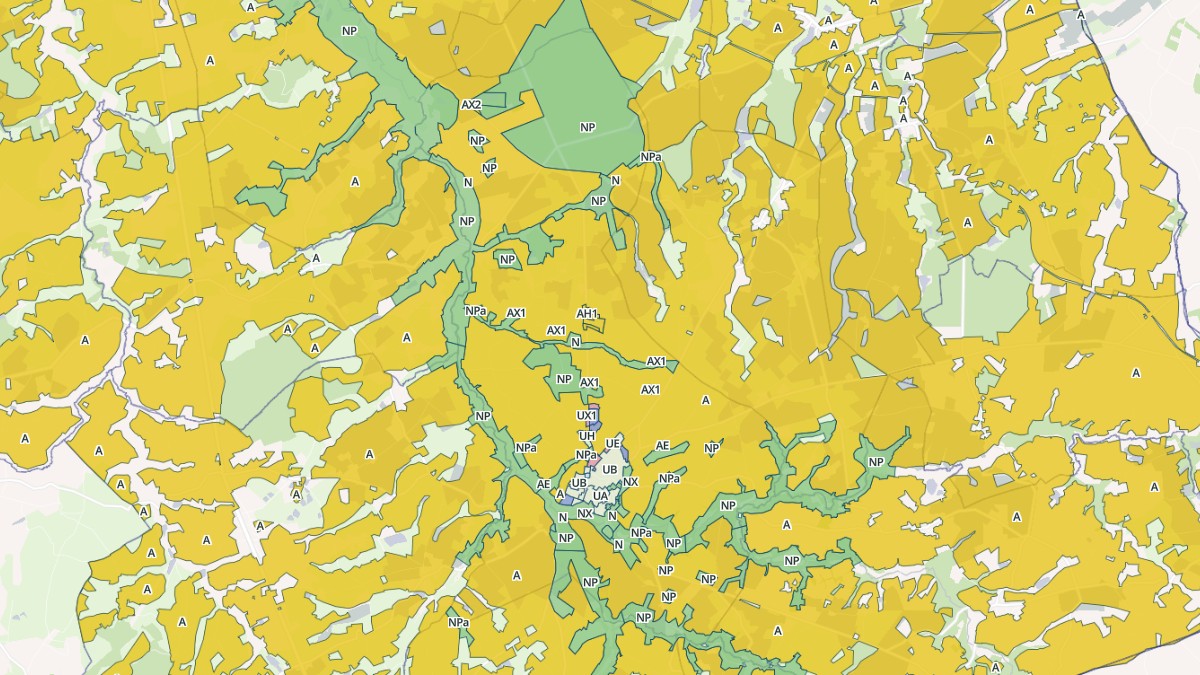 Aperçu cartographique de Sainte-Sévère-sur-Indre, centré sur la commune