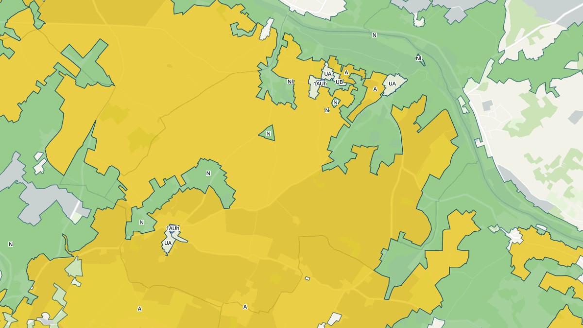 Aperçu cartographique de Sauzelles, centré sur la commune