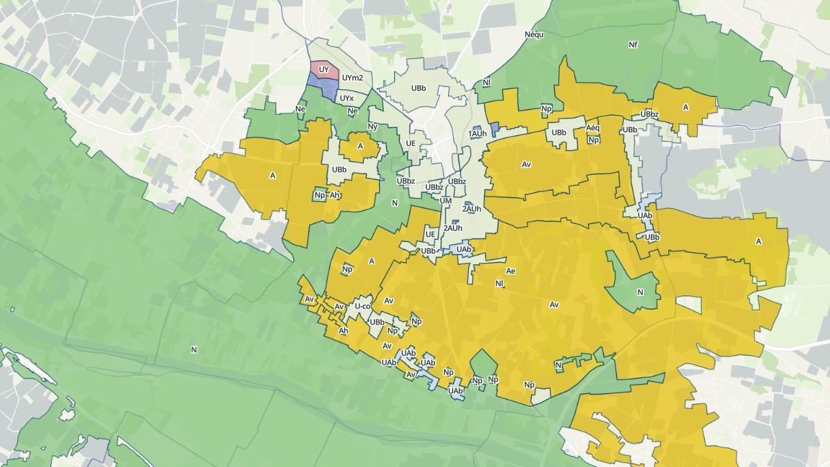 Aperçu cartographique de Beaumont-en-Véron, centré sur la commune