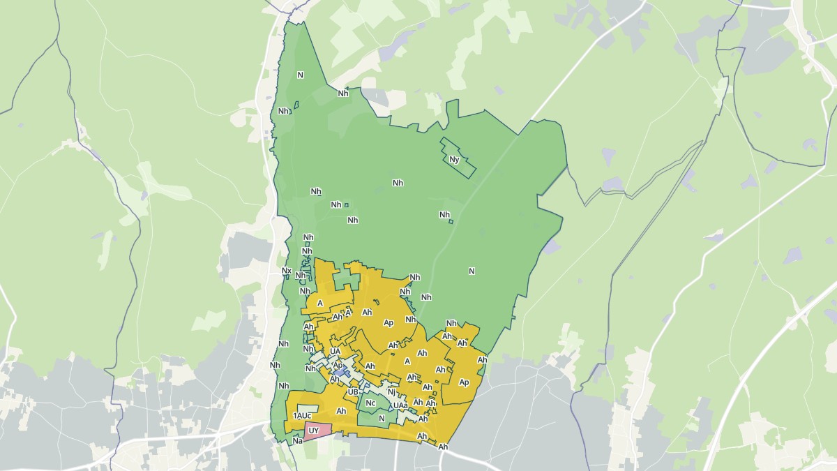Aperçu cartographique de Benais, centré sur la commune
