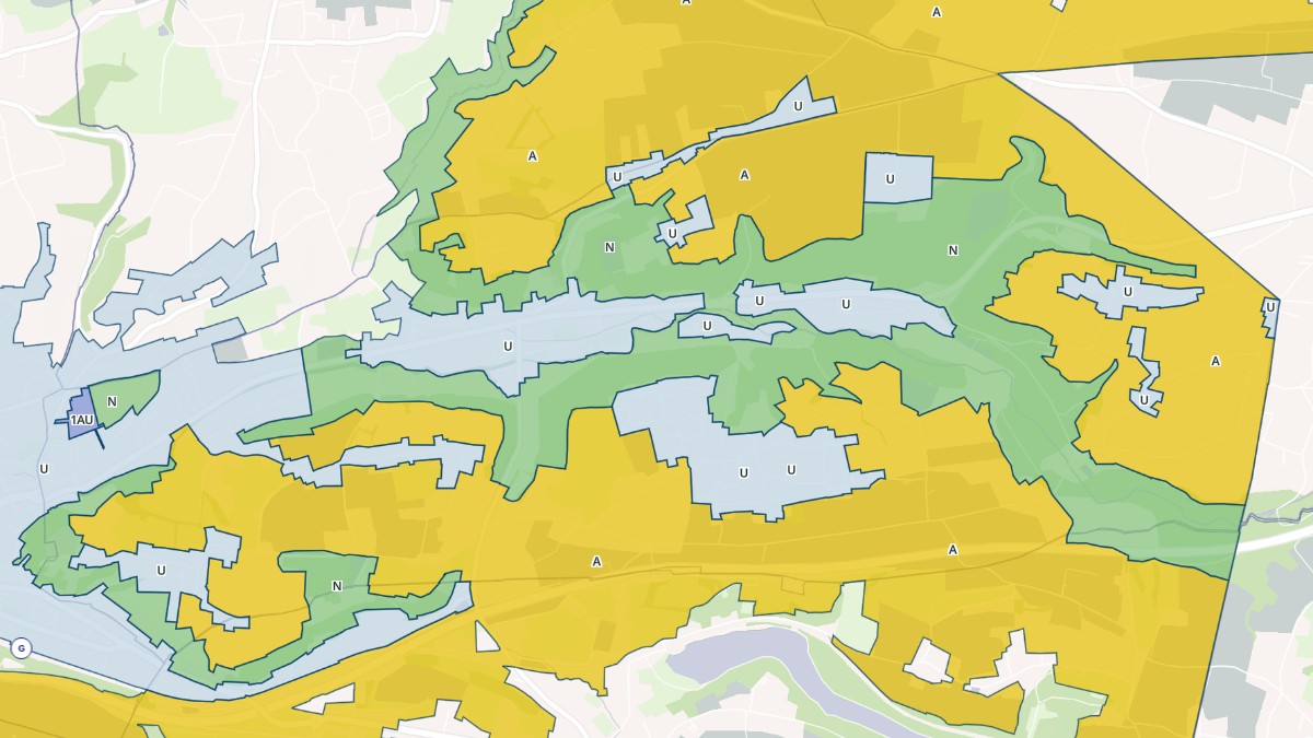 Aperçu cartographique de Saint-Clair-de-la-Tour, centré sur la commune