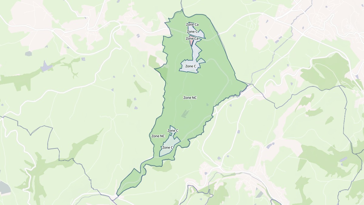 Aperçu cartographique de Combre, centré sur la commune