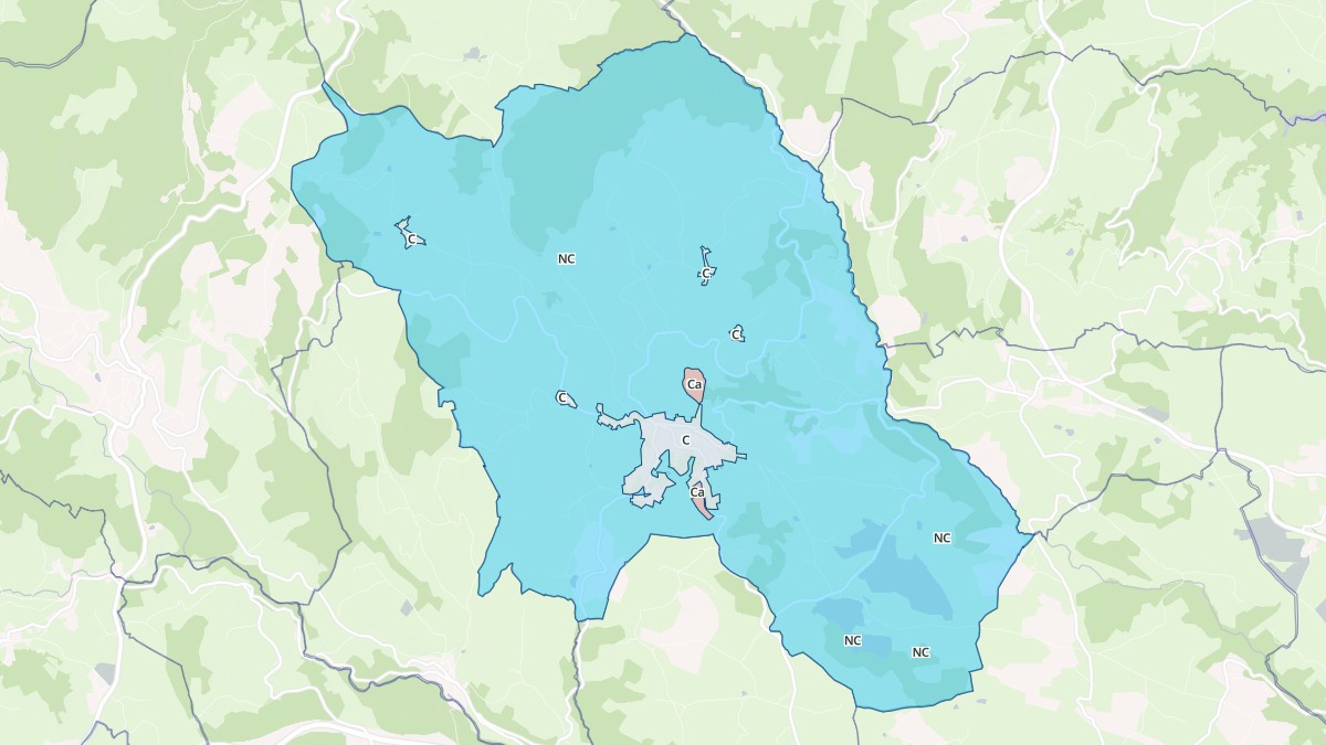 Aperçu cartographique de Cremeaux, centré sur la commune