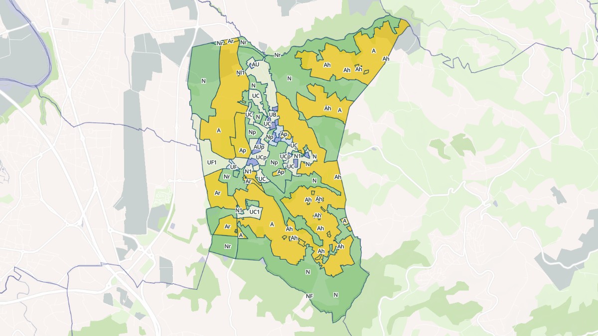 Aperçu cartographique de Saint-Bonnet-les-Oules, centré sur la commune