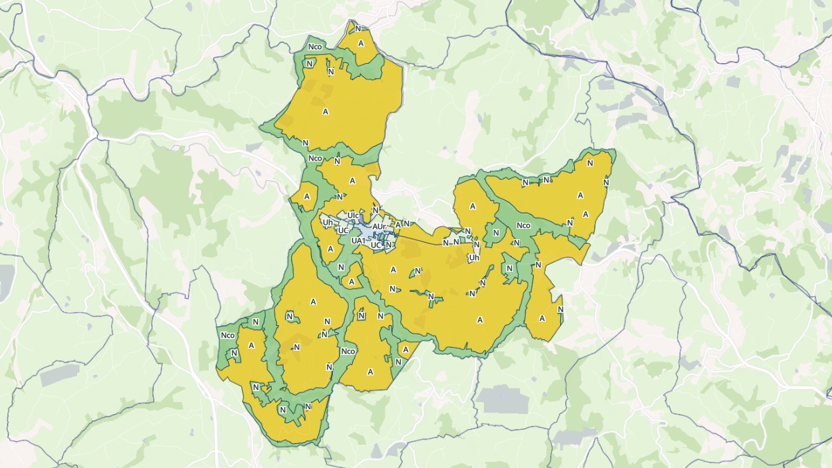 Aperçu cartographique de Saint-Symphorien-de-Lay, centré sur la commune