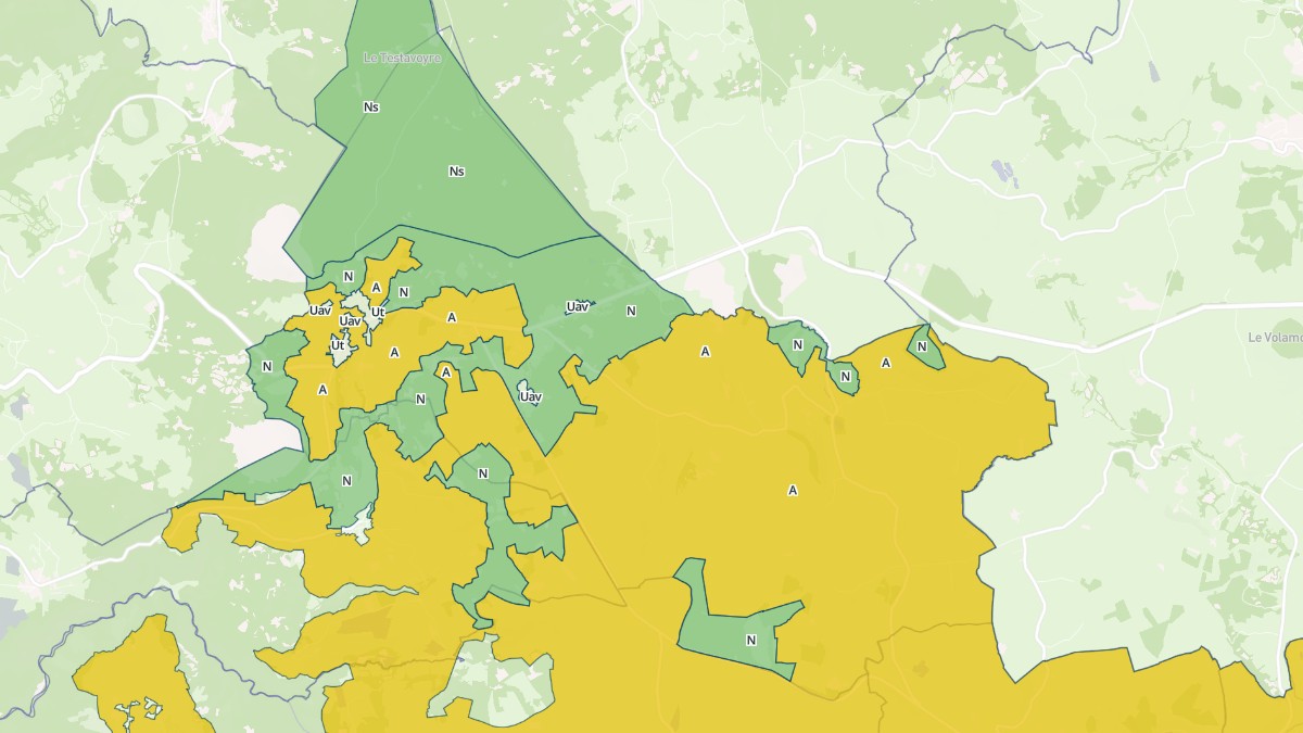 Aperçu cartographique de Champclause, centré sur la commune
