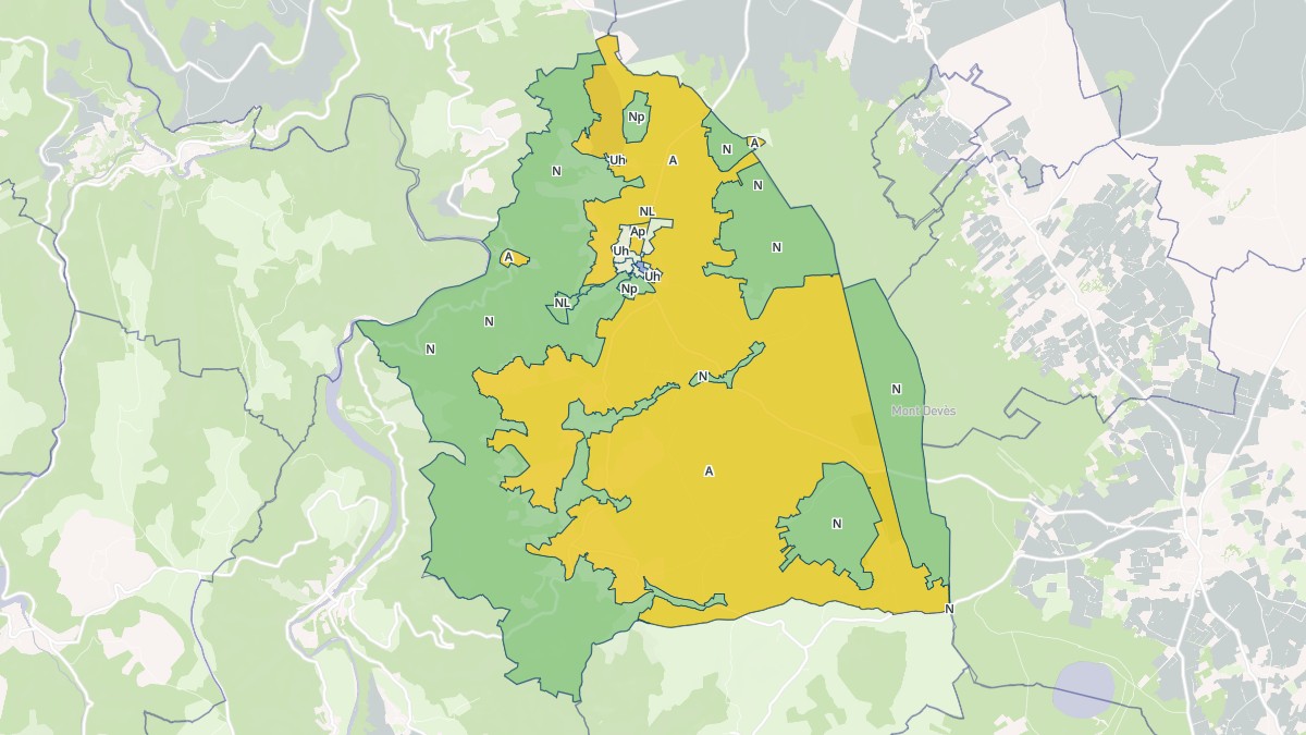 Aperçu cartographique de Saint-Jean-Lachalm, centré sur la commune