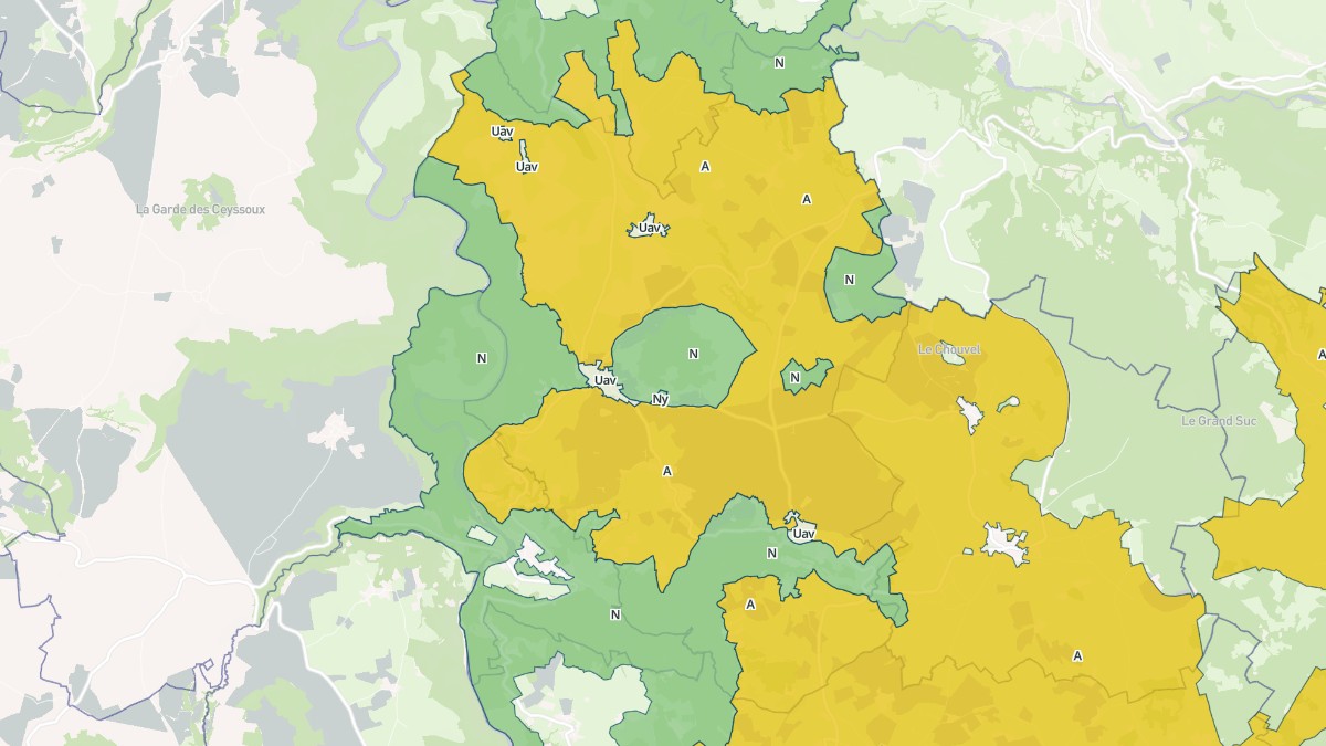 Aperçu cartographique de Saint-Martin-de-Fugères, centré sur la commune