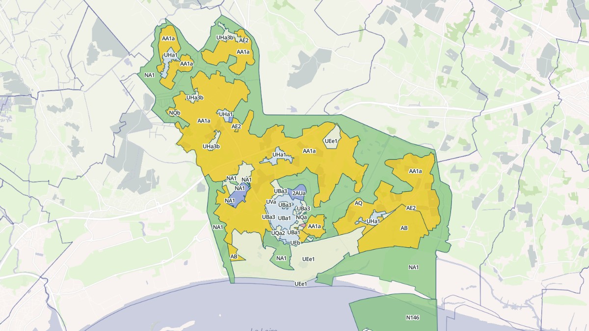 Aperçu cartographique de Donges, centré sur la commune