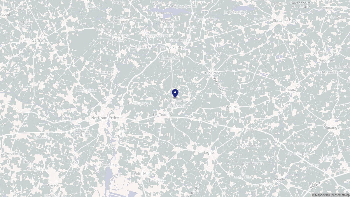 Aperçu cartographique de Les Touches, centré sur la commune