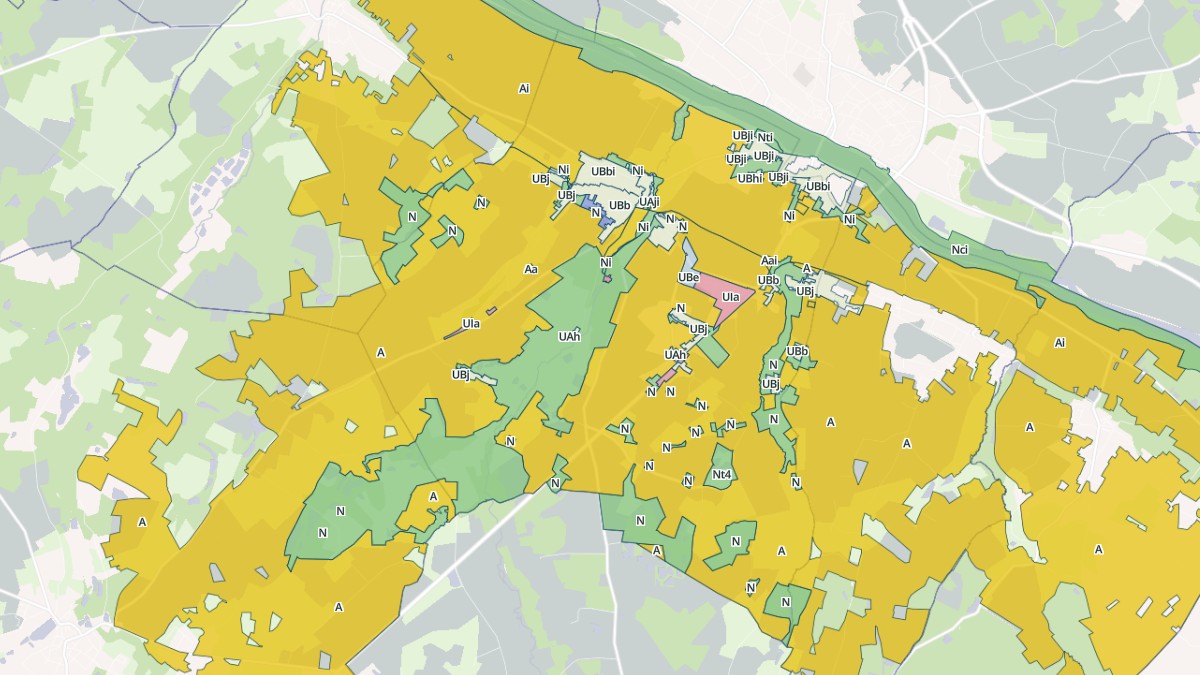 Aperçu cartographique de Poilly-lez-Gien, centré sur la commune