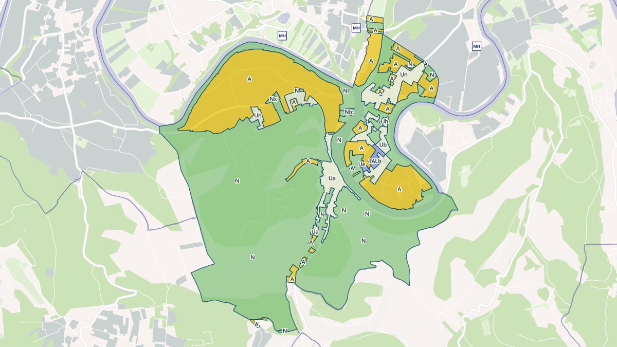 Aperçu cartographique de Douelle, centré sur la commune