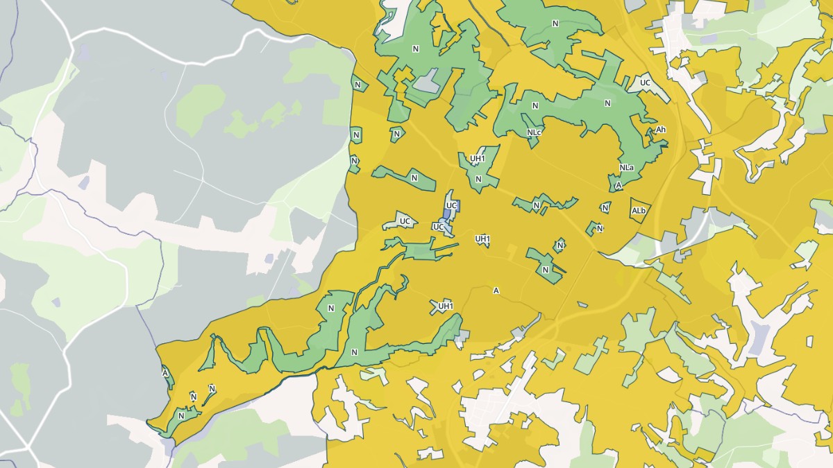 Aperçu cartographique de Castella, centré sur la commune