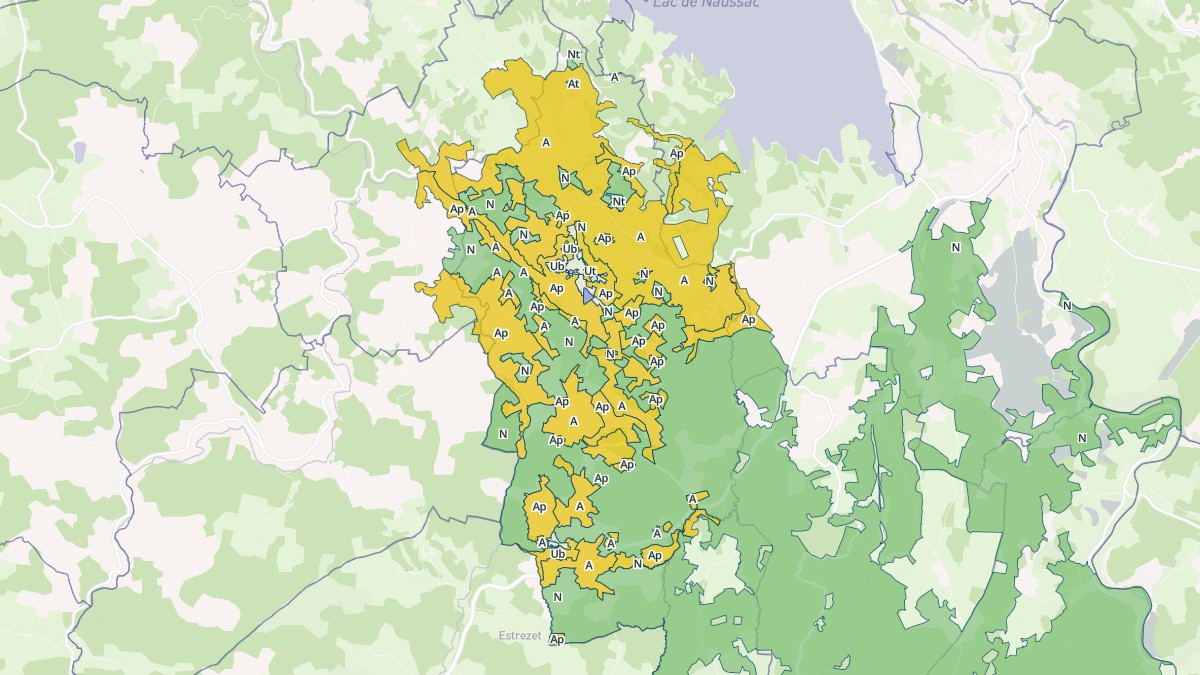 Aperçu cartographique de Rocles, centré sur la commune